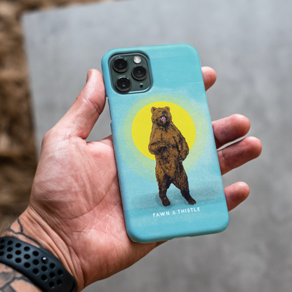 Stylish and protective cellphone case with bear design